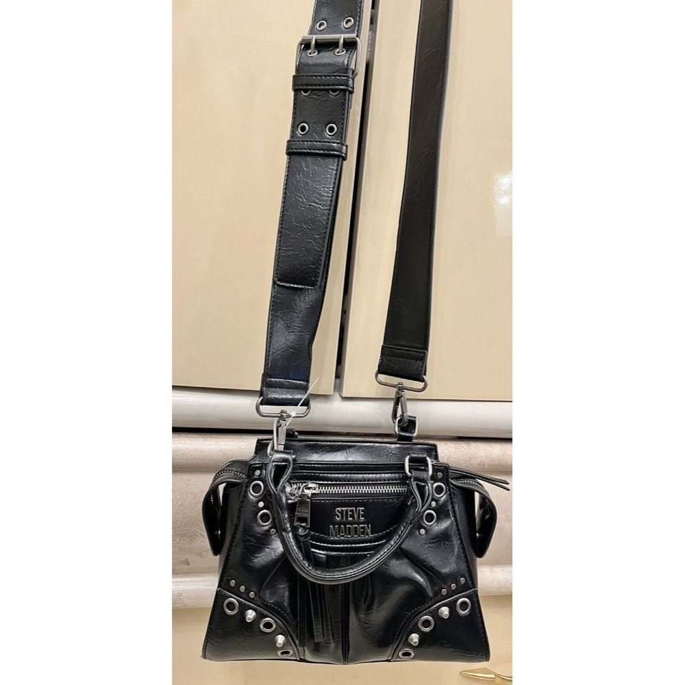 NWT STEVE MADDEN BLACK BRHEN VEGAN PATENT CROSSBODY HAND BAG TIK TOK VIRAL TREND